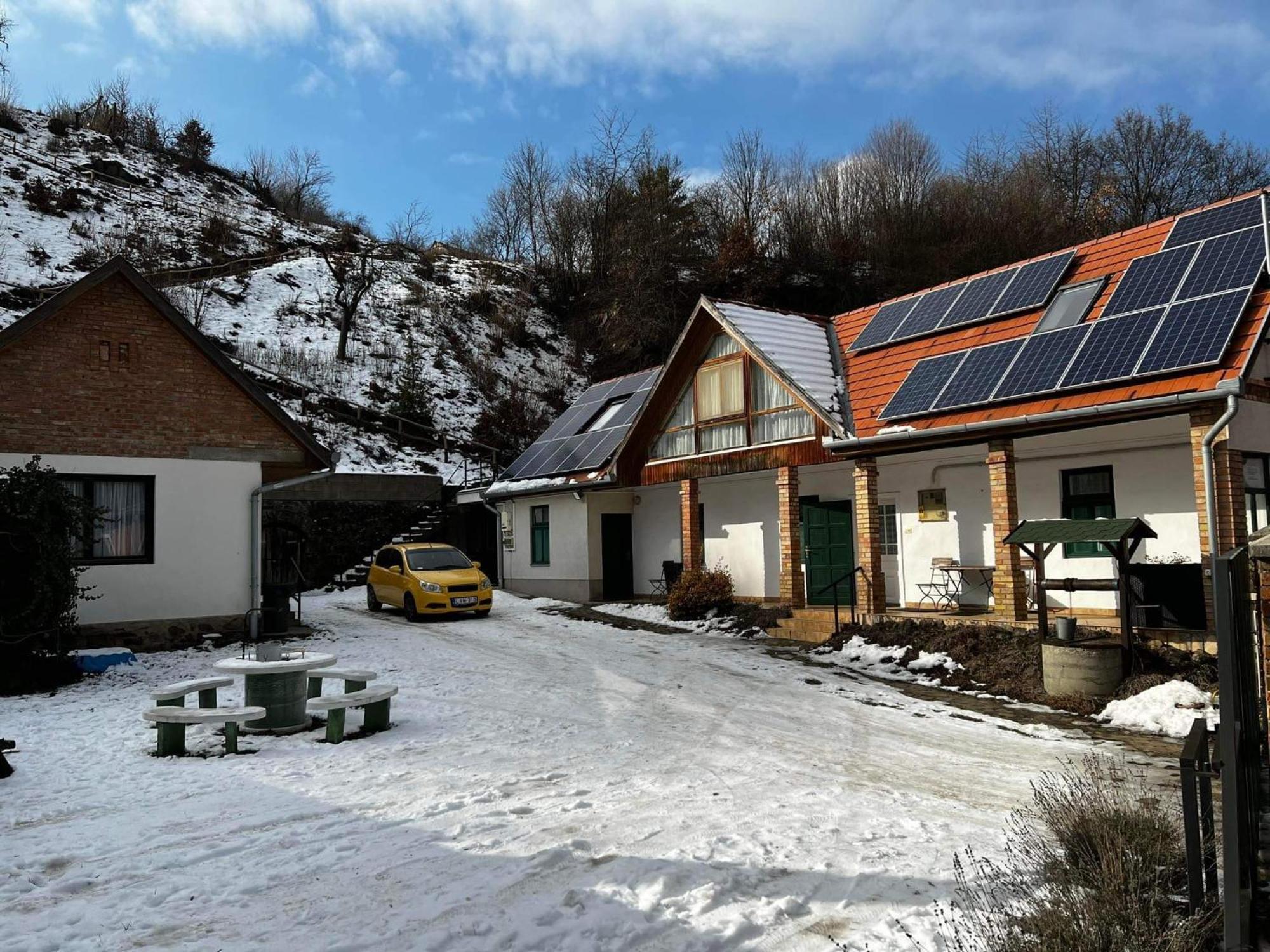 Hotel Boroka Vendeghaz Matrakeresztes Exterior foto